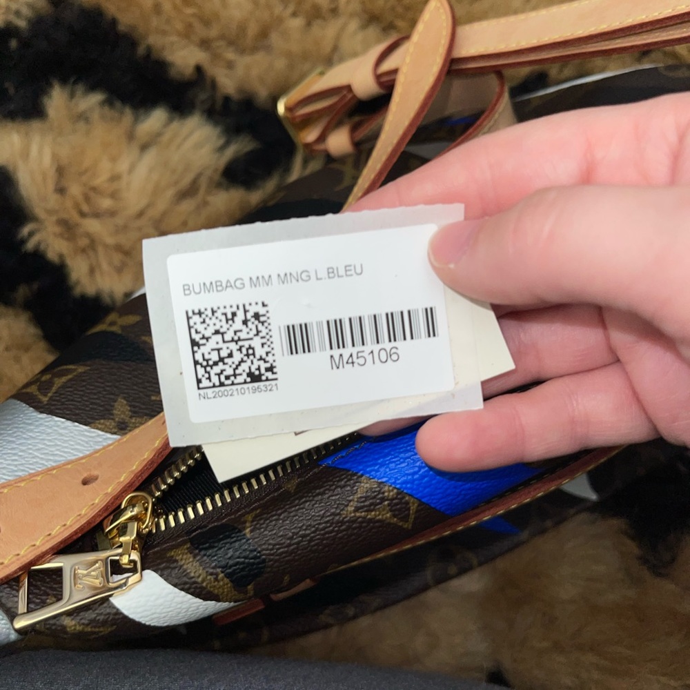 COPY - COPY - Louis Vuitton x League of Legend Bumbag